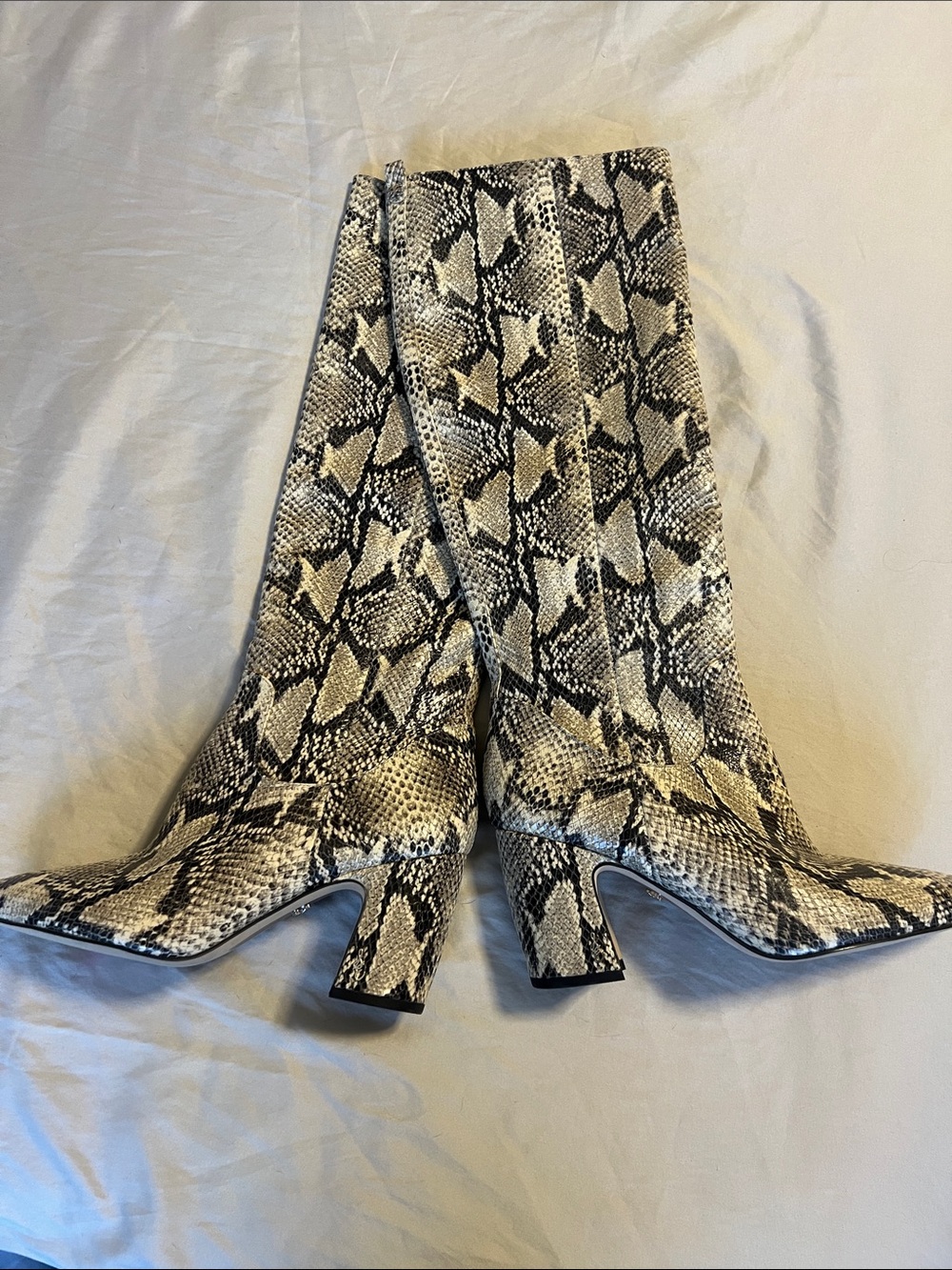 NWT Sam Edelman Sylvia Boots - Picture 5 of 7